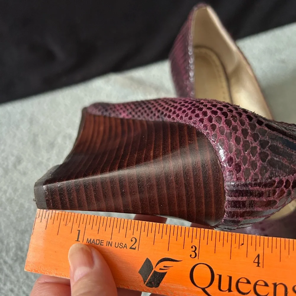 Adrienne Vittadini Wedge Shoes, Size 8 1/2M Snakeskin Like Texture